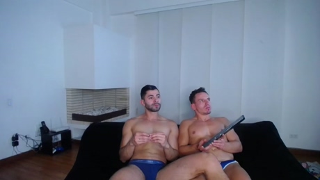hot_guys_have_fun  21-02-2022